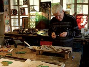 UMĚLECKÉ SKLENÁŘSTVÍ JIŘIČKA – COUFAL, ATELIER U MILOSRDNÝCH 14, PRAHA 1
